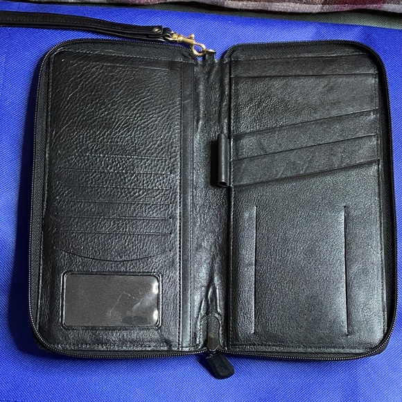 Black Leather Zippered Binder - Genuine Leather - Black Leather Portfolio - Picture 3 of 9